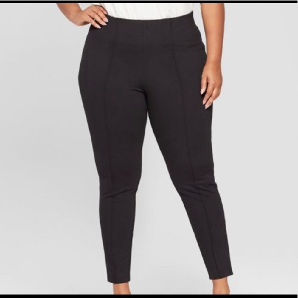 Pleated Pull On Ponte pants  (black)